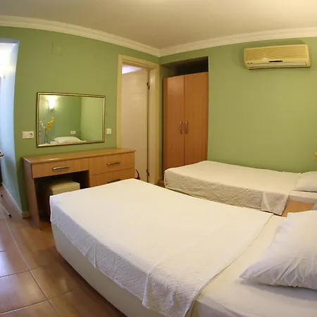 도스트 말마리스