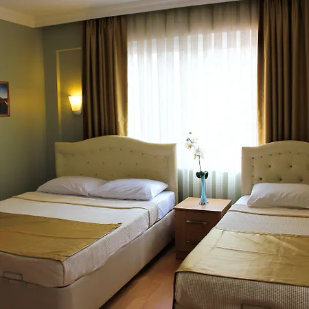 Hotel Dost 2*