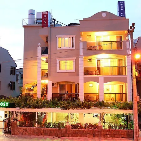 多斯特酒店 马尔马里斯